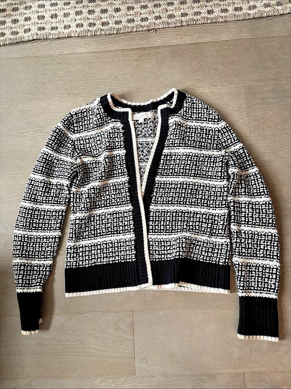 LOFT Black & Cream Patterned Cardigan Size XS